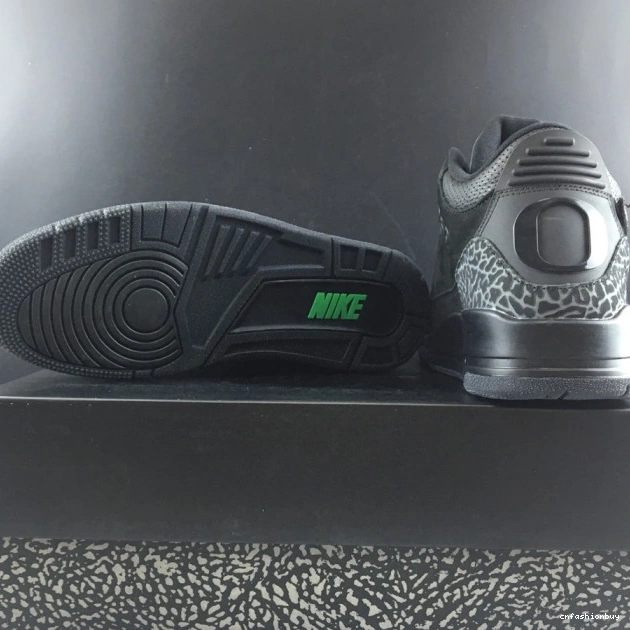 3 AJ3-902027 Oregon Duck Retro Air Jordan 0711